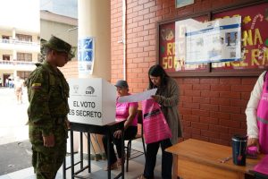 photo_5120933505122020903_y