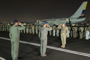 militares-y-policias-en-Guayaquil-1024x683