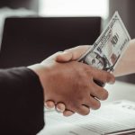 La corrupción escala en el ranking de problemas del Ecuador según encuestas de abril 2026